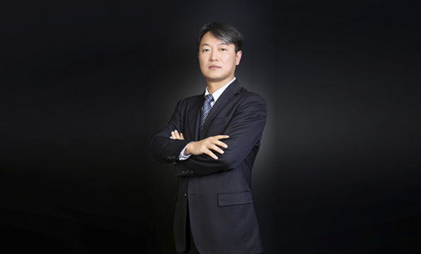 新浪科技對話飛凱材料陸春：做半導體產(chǎn)業(yè)的骨架，材料攻關需要持之以恒